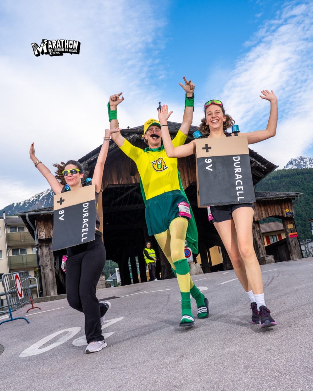 🦸‍♀️ Vous étiez si beaux en super-héros…🦸‍♂️

Déjà 2 semaines que vous avez enfilé vos capes (et vos baskets) pour faire vibrer l’ambiance du Marathon des terroirs du Valais ✨
Et franchement… on ne s’en est toujours pas remis 💥

Alors, on remet ça en 2026 ? Préparez-vous… le thème arrive très bientôt ! 🎉

 #Marathon #Valais #MarathondesterroirsduValaisBCVS #MTVS #Wallis #runningwoman #MarathondesterroirsduvalaisBCVS #marathontraining #RunTasteCelebrate #instarun #runnersofinstagram #running #valaisgravedansmoncoeur #switzerland #SuperHeroes2025 #run #instarunner #runningman