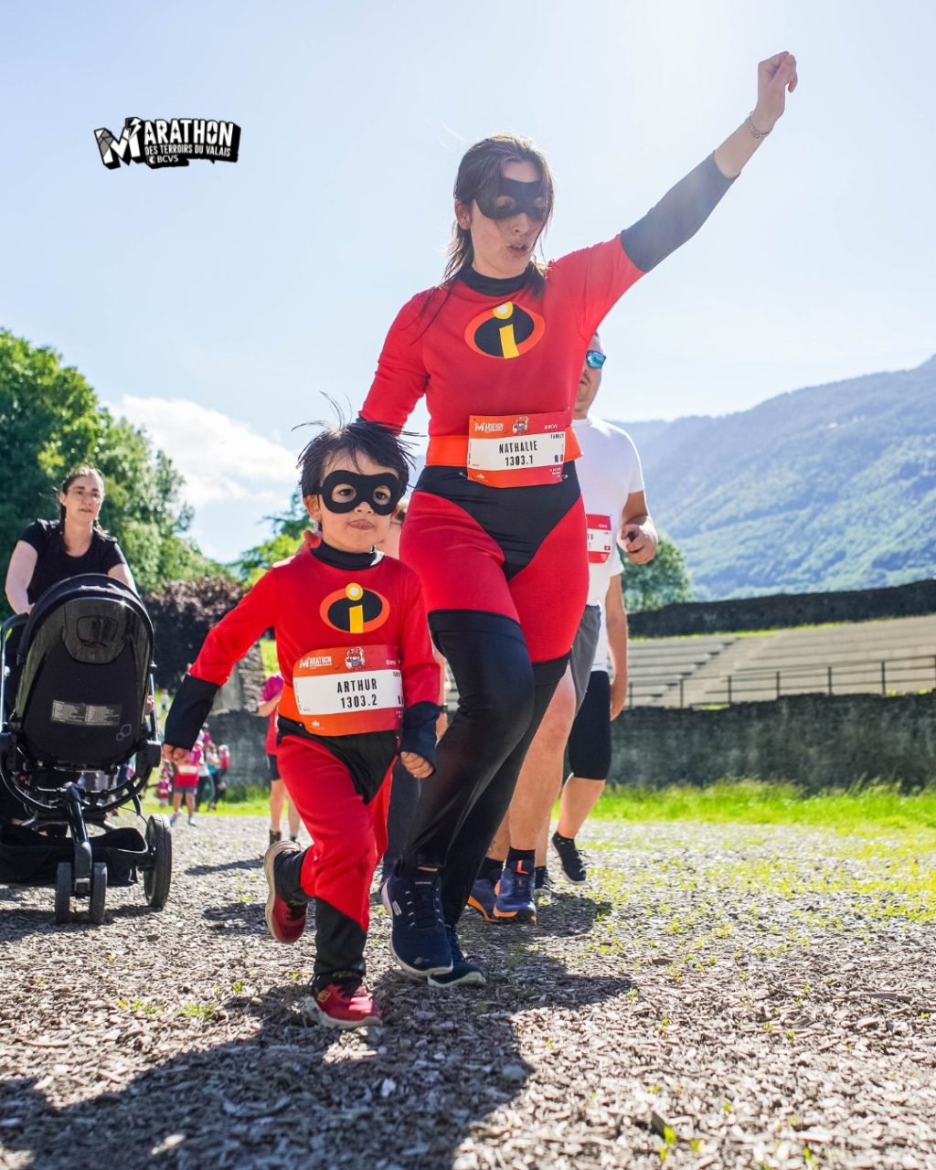 🦸♀️ Vous étiez si beaux en super-héros…🦸♂️
Déjà 2 semaines que vous avez enfilé vos capes (et vos baskets) pour faire vibrer l’ambiance du Marathon des terroirs du Valais ✨
Et franchement… on ne s’en est toujours pas remis 💥
Alors, on remet ça en 2026 ? Préparez-vous… le thème arrive très bientôt ! 🎉
 #Marathon #Valais #MarathondesterroirsduValaisBCVS #MTVS #Wallis #runningwoman #MarathondesterroirsduvalaisBCVS #marathontraining #RunTasteCelebrate #instarun #runnersofinstagram #running #valaisgravedansmoncoeur #switzerland #SuperHeroes2025 #run #instarunner #runningman