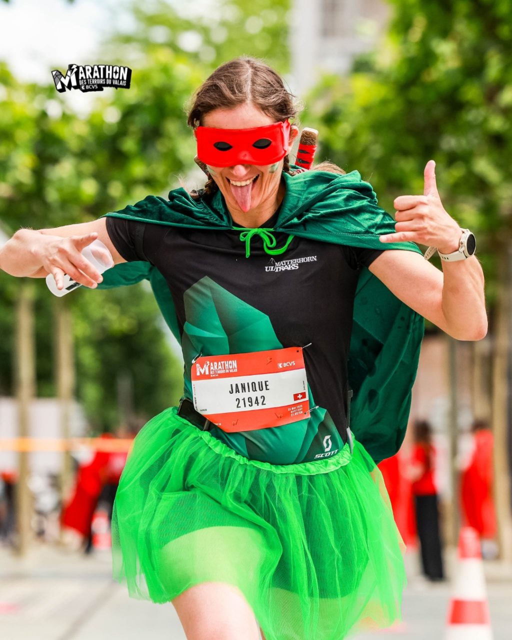 🦸♀️ Vous étiez si beaux en super-héros…🦸♂️
Déjà 2 semaines que vous avez enfilé vos capes (et vos baskets) pour faire vibrer l’ambiance du Marathon des terroirs du Valais ✨
Et franchement… on ne s’en est toujours pas remis 💥
Alors, on remet ça en 2026 ? Préparez-vous… le thème arrive très bientôt ! 🎉
 #Marathon #Valais #MarathondesterroirsduValaisBCVS #MTVS #Wallis #runningwoman #MarathondesterroirsduvalaisBCVS #marathontraining #RunTasteCelebrate #instarun #runnersofinstagram #running #valaisgravedansmoncoeur #switzerland #SuperHeroes2025 #run #instarunner #runningman