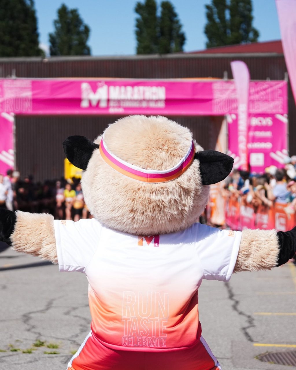 Instagram post from marathonvalais. This post is in position 4.